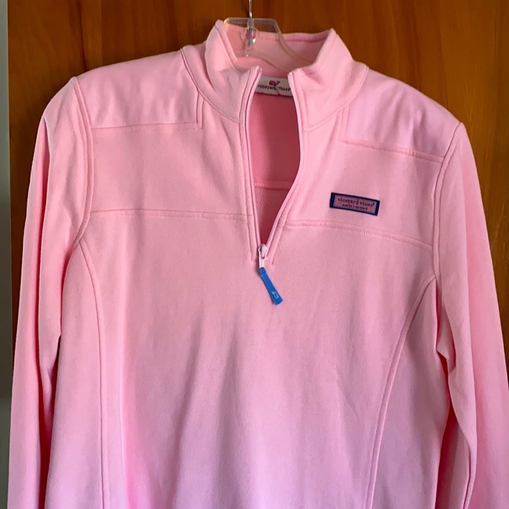 SOLD- NWOT Vineyard Vines Pullover 💕